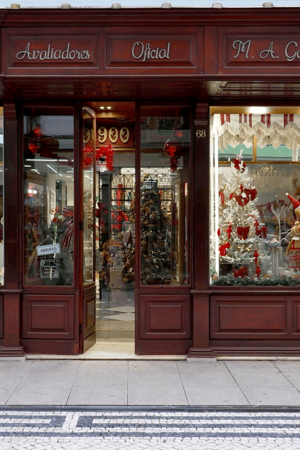 O Natal ainda não chegou a esta cidade e os comerciantes sentem-se esquecidos