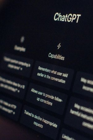 Sete em cada dez gestores portugueses já usam IA generativa no trabalho