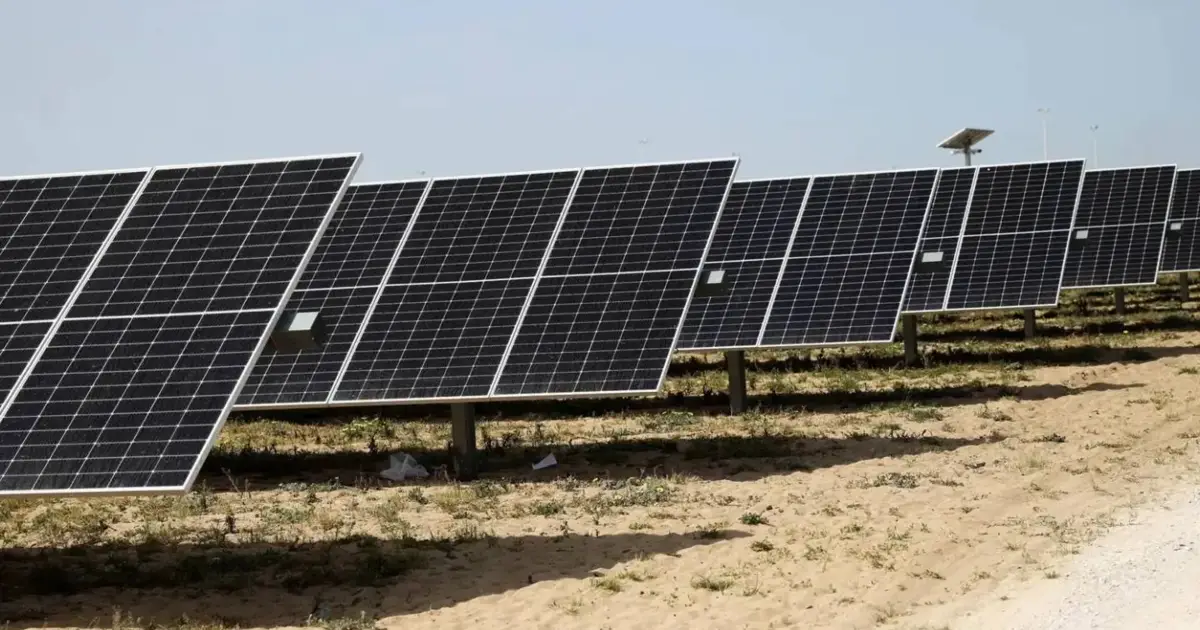 Central solar Sophia vai ser revista após críticas e consultas à comunidade