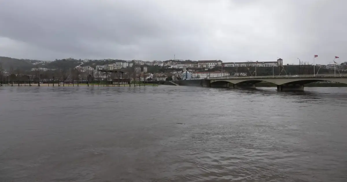 Proteção Civil com atenção particular no Rio Mondego devido ao risco de inundações