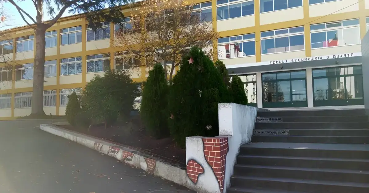 Câmara de Coimbra lança reabilitação da única secundária da margem sul do Mondego
