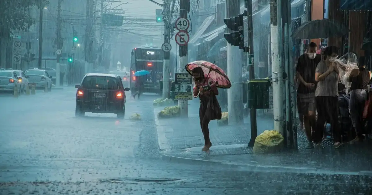 Depressão Oriana não afeta Portugal, mas chuva não larga o território