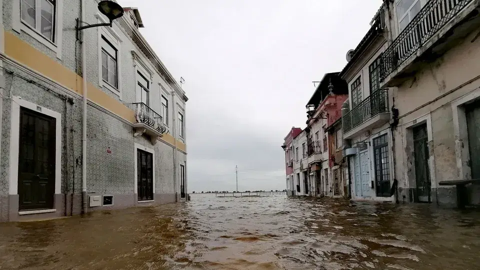 Inundações em Alhandra e Vila Franca de Xira sem vítimas