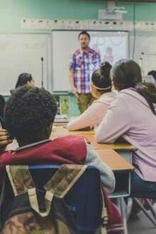 Projeto de inclusão social ensina português no Porto a 20 jovens imigrantes 26 abr. 2026, 11:42