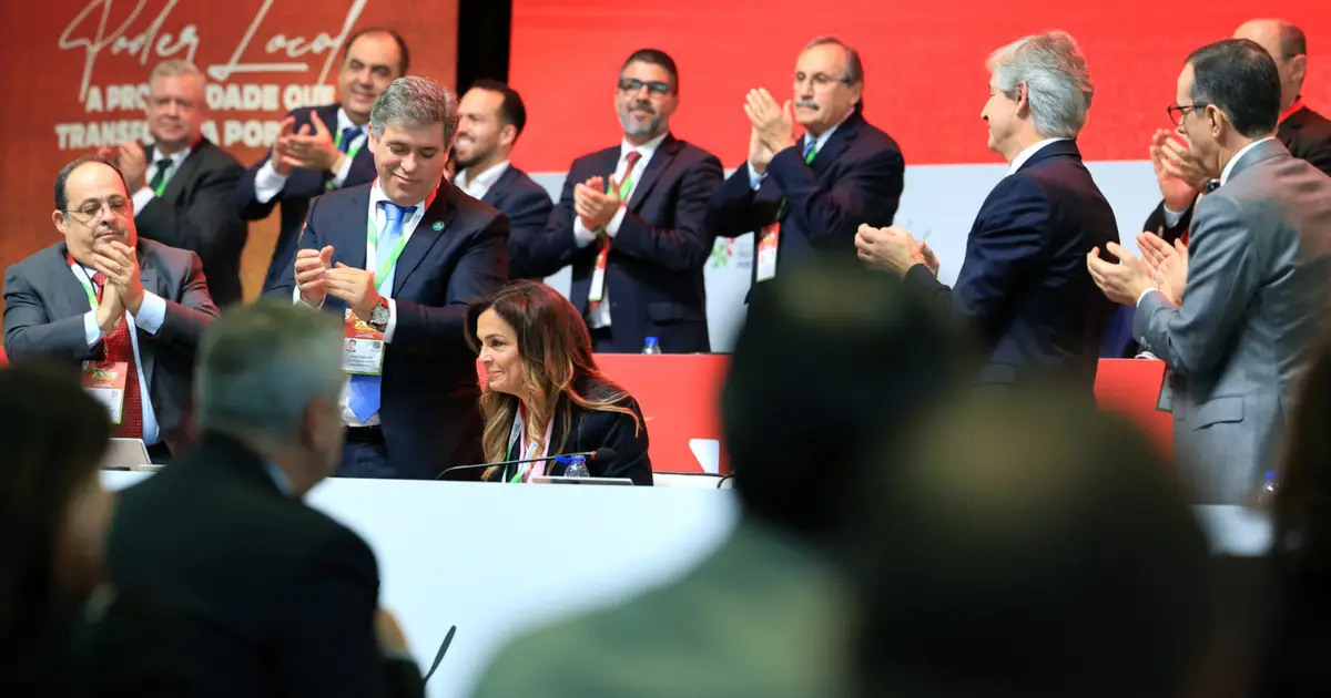 Autarcas consideram “indispensável” nova Lei das Finanças Locais e pedem adiamento do prazo de execução do PRR