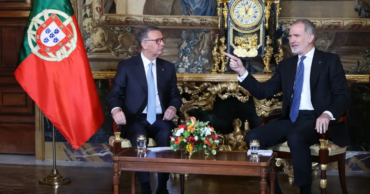 António José Seguro recebido pelo Rei de Espanha em Madrid na primeira visita oficial como Presidente da República