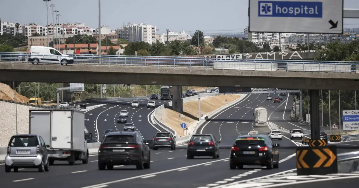 Sinistralidade rodoviária aumenta no período festivo com 38 mortes nas estradas