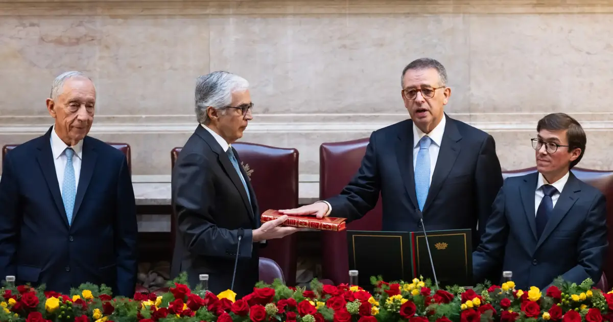 António José Seguro já é Presidente, depois de prestar juramento sobre a Constituição