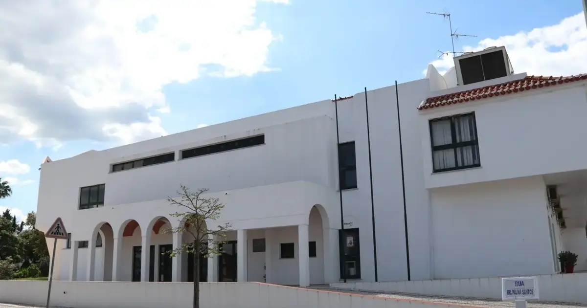 Serpa encerra cineteatro municipal “por tempo indeterminado”