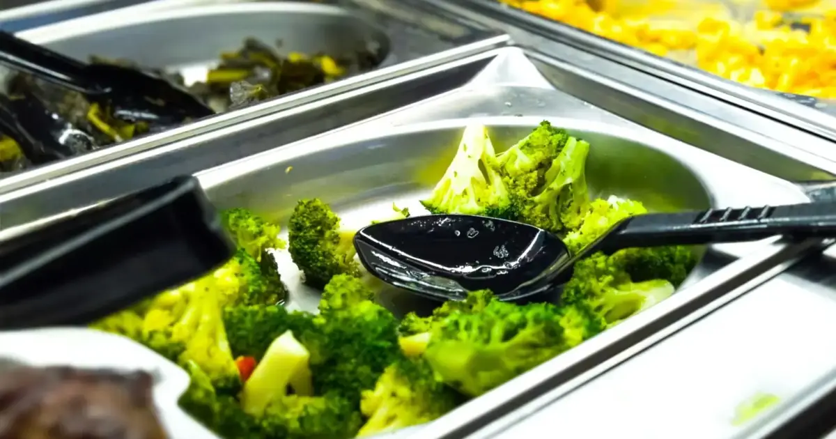 Sem equipamentos e com ratos na cozinha. Sindicato denuncia cenário nas cantinas escolares no Porto