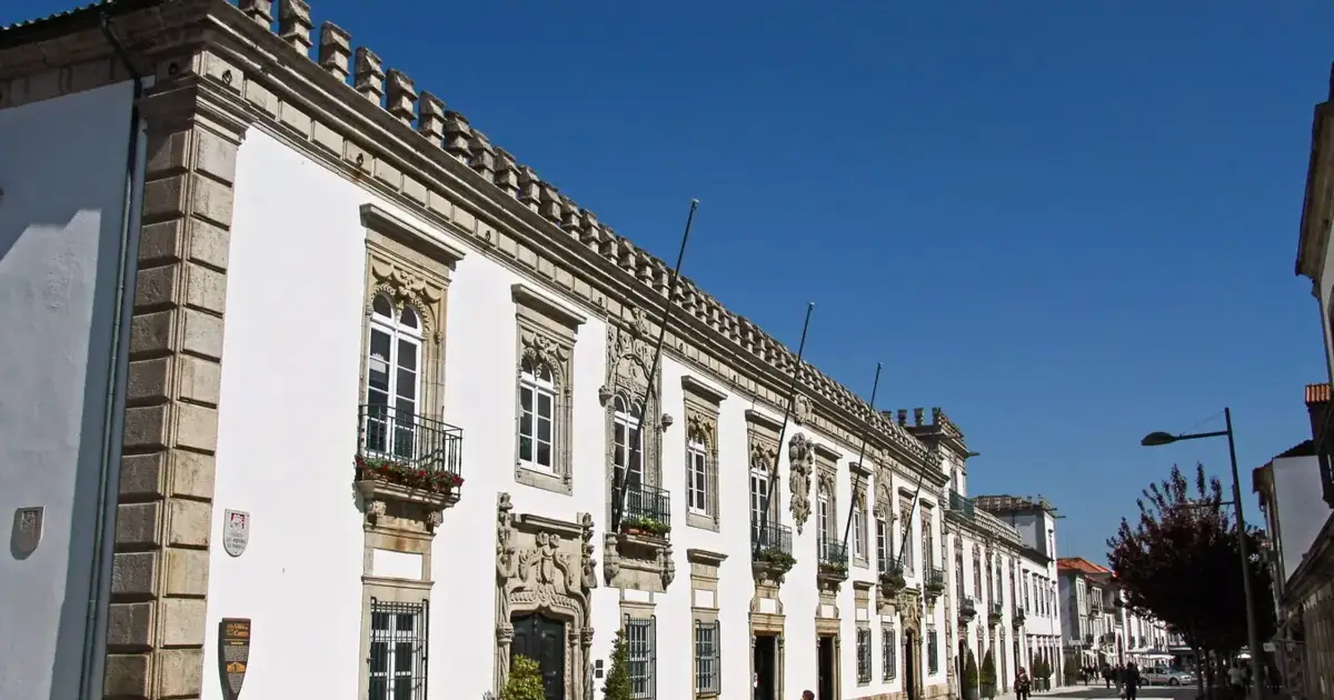 Câmara de Viana do Castelo apoia com 26 mil euros prevenção de abandono escolar