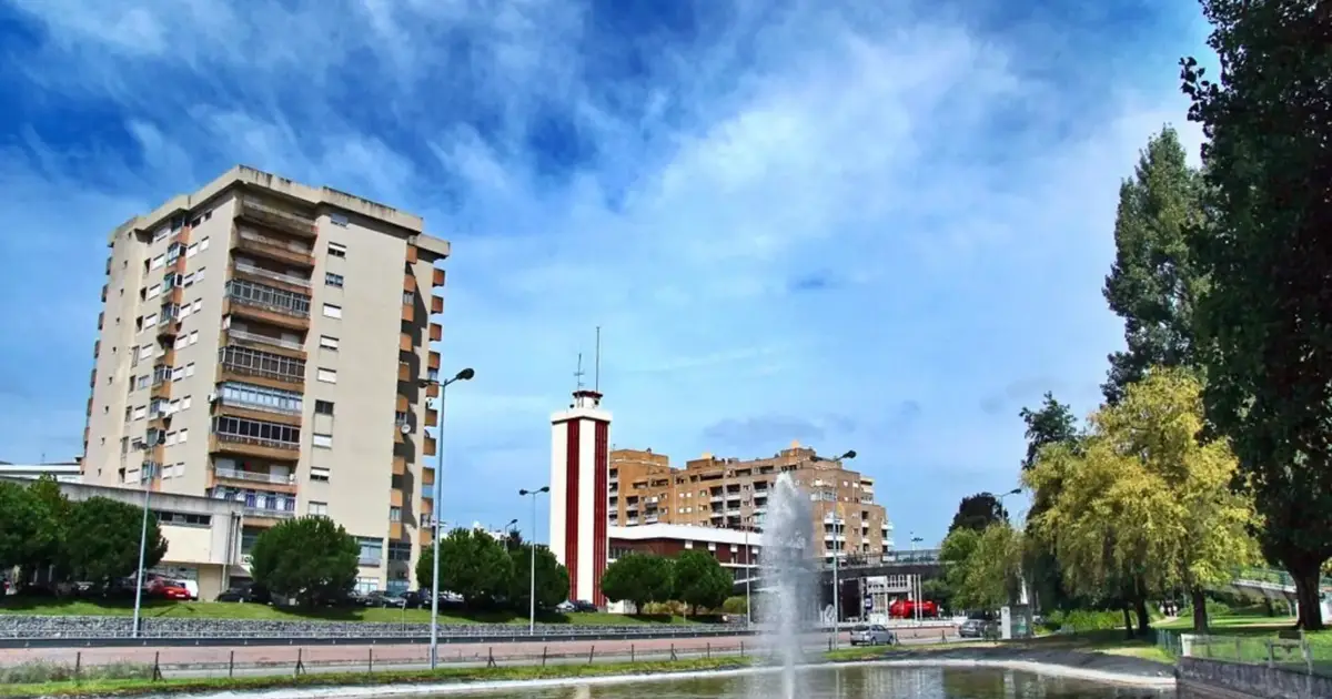 Câmara cria 78 lugares de estacionamento junto ao centro de saúde de Famalicão