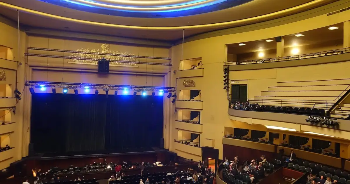 Opera, comédia e homenagem a Ary dos Santos marcam os 85 anos do Coliseu do Port... 3 fev. 2026, 15:13