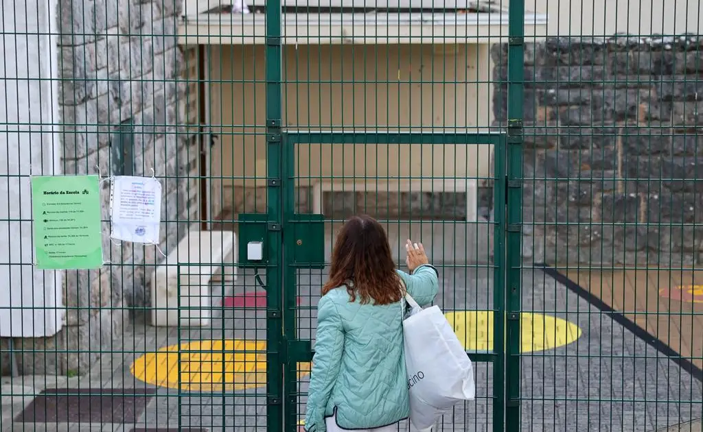 Greve na função pública: saúde e educação devem ser os setores mais afetados