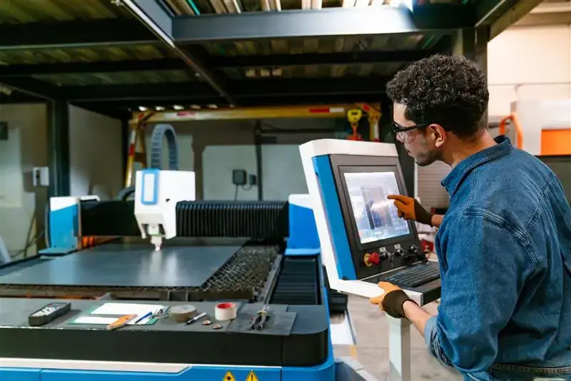 Emprego na indústria transformadora ganha novo ímpeto com inteligência artificial