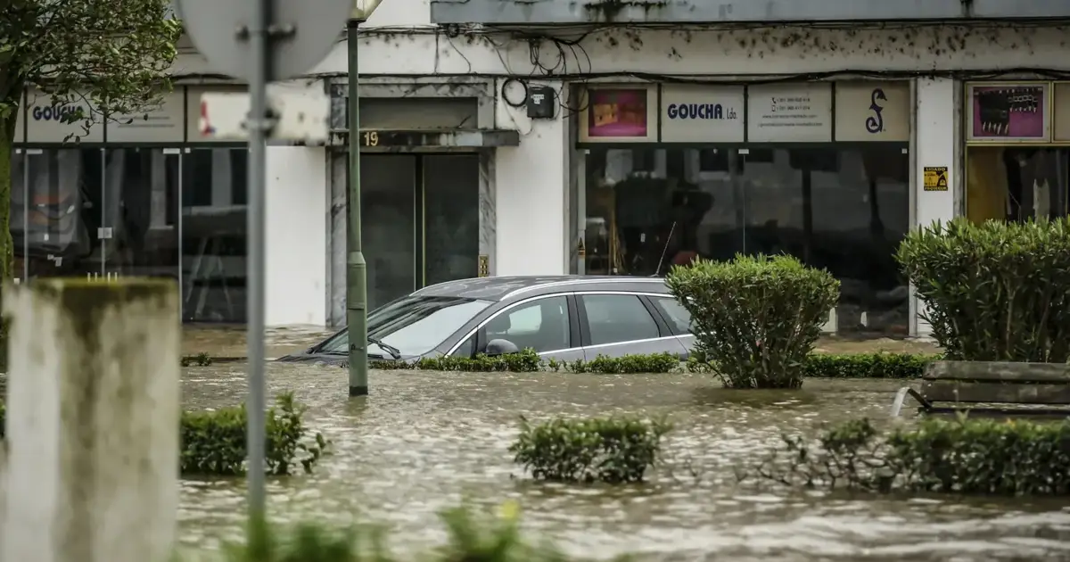 Cerca de 250 pessoas deslocadas, evacuação de lar em Coruche em avaliação
