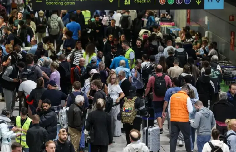 Crise nos aeroportos preocupa agências de viagens e ameaça mercados não Schengen 28 mai. 2026, 09:54