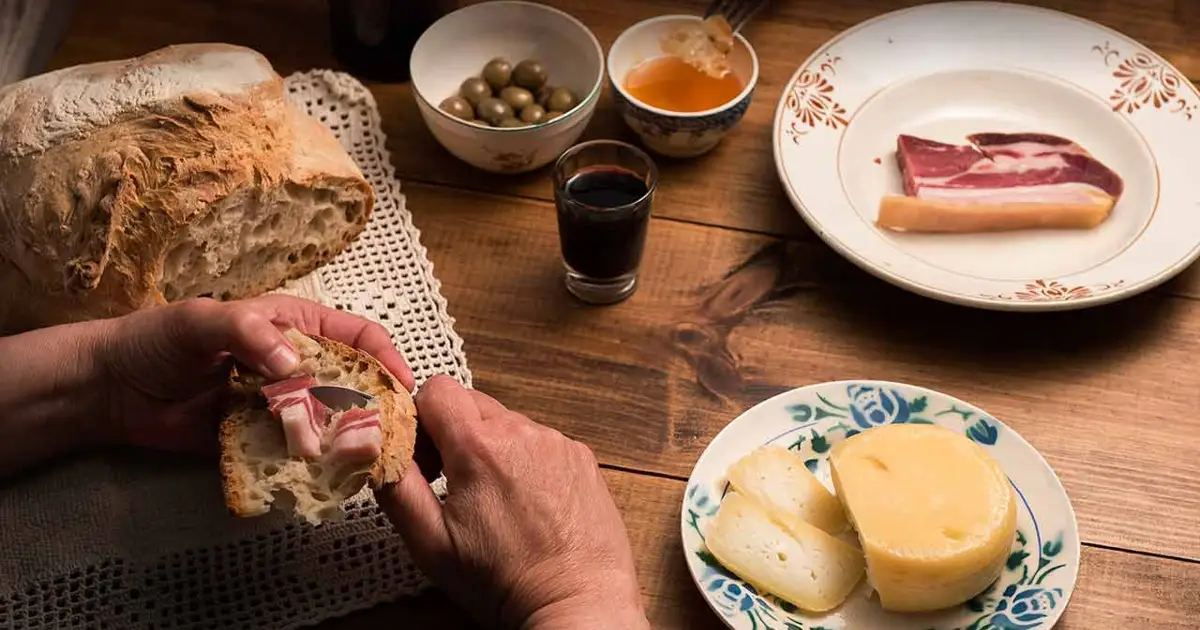 Feira do Mel, Queijo e Pão junta 60 produtores em Mértola