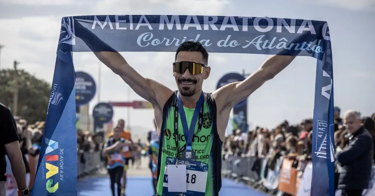 Começou a correr por diversão e no ano passado venceu a Meia Maratona de Gaia. A história de Fábio Oliveira