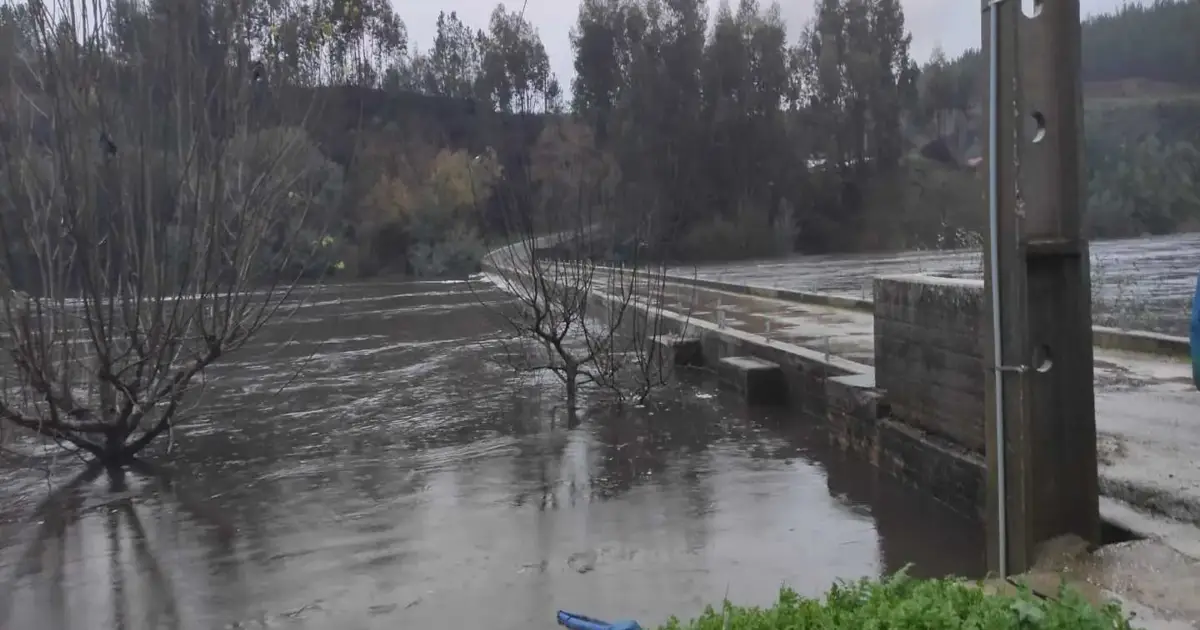 Ponte sobre o rio Zêzere cortada ao trânsito na Pampilhosa da Serra