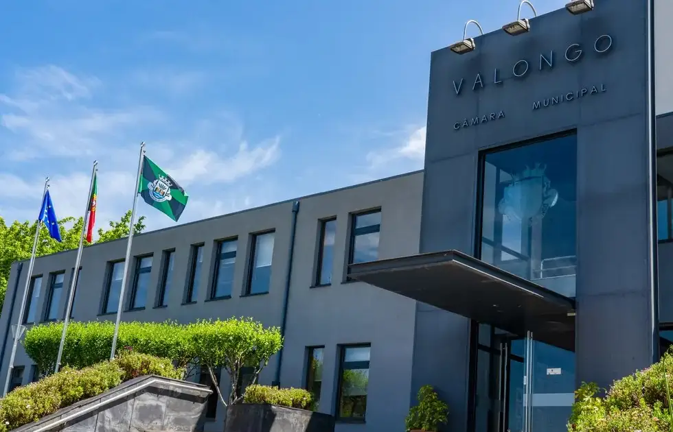 Câmara de Valongo anuncia estudo à EN15 para melhorar resposta à população