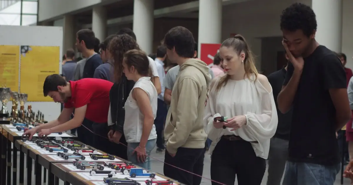 UMinho acelera em Guimarães com festival de minicarros feitos por estudantes de engenharia