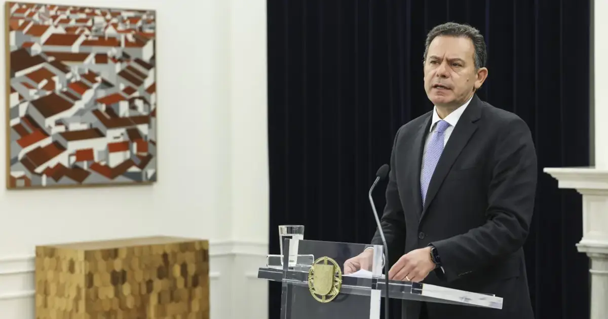 Governo lança medidas de 150 milhões por mês nos combustíveis para fazer face à guerra, mas IVA não mexe