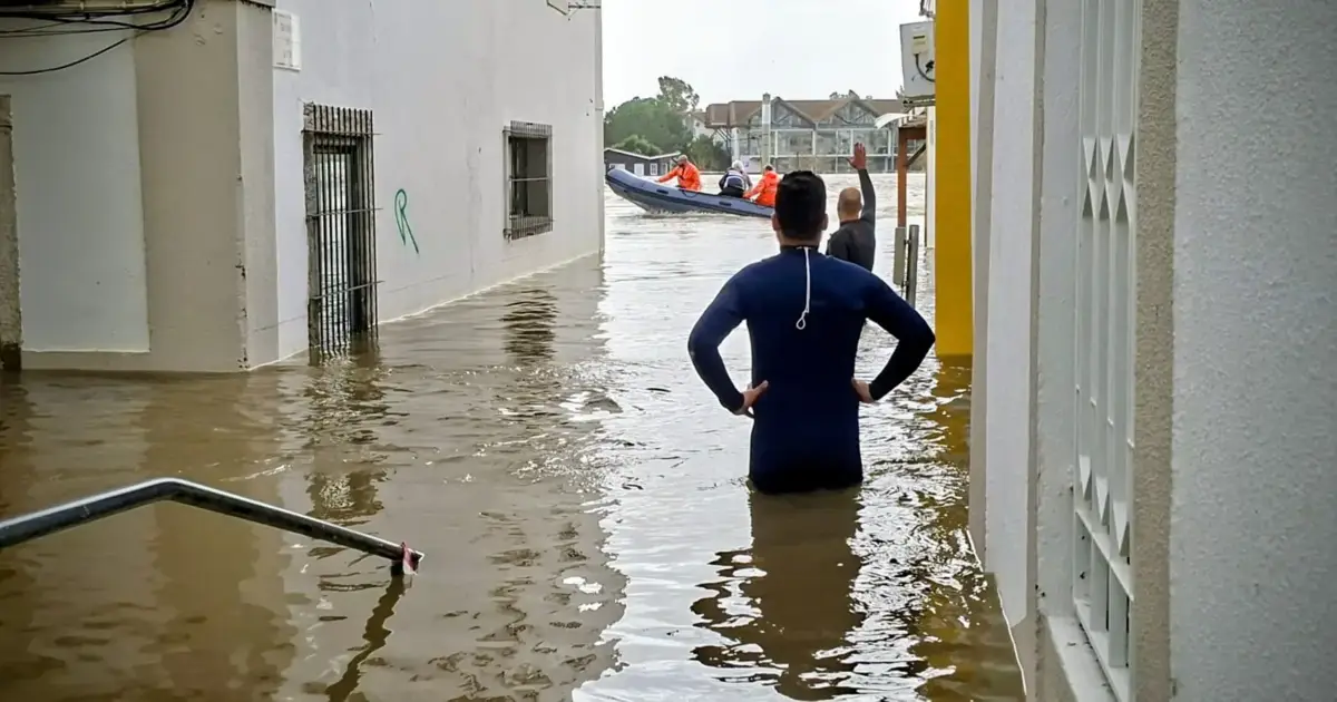 Mau tempo obriga ao realojamento de quase 900 pessoas