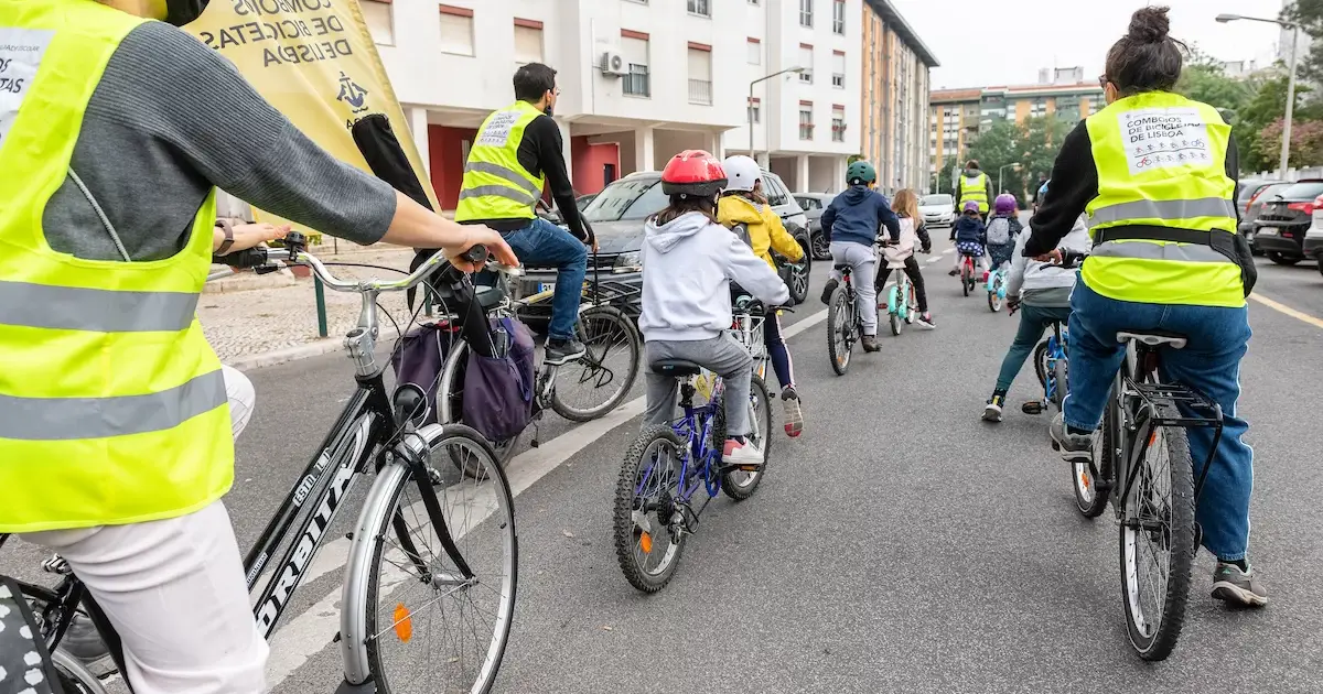 Lisboa recebe cimeira dos “comboios de bicicletas” após ser considerada “a cidade pioneira neste modelo”