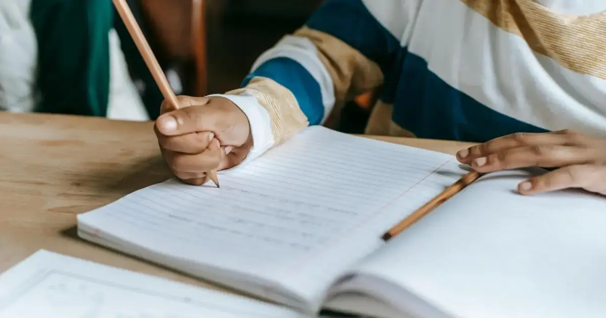 Uma em cada seis crianças e jovens no mundo não tem acesso acesso à escola