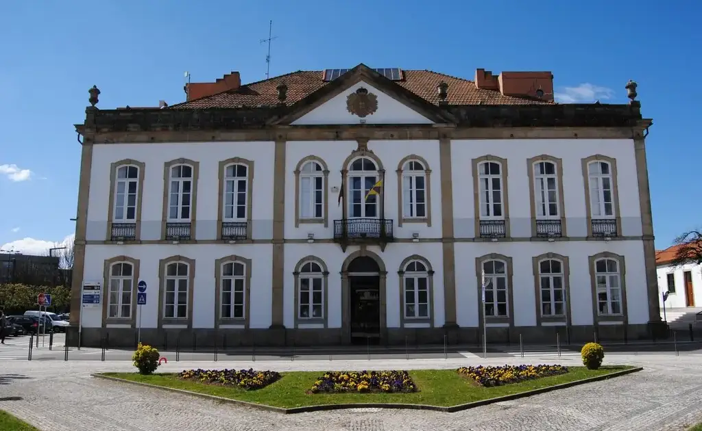 Câmara de Albergaria contratualiza apoio social superior a um milhão de euros