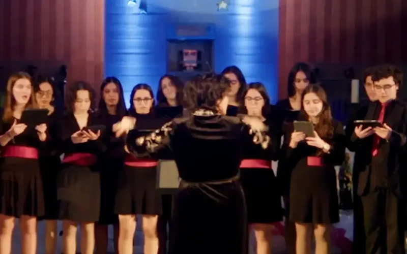 Canta Lá – Coro da Escola Artística do Instituto Gregoriano de Lisboa “Jingle Bells”