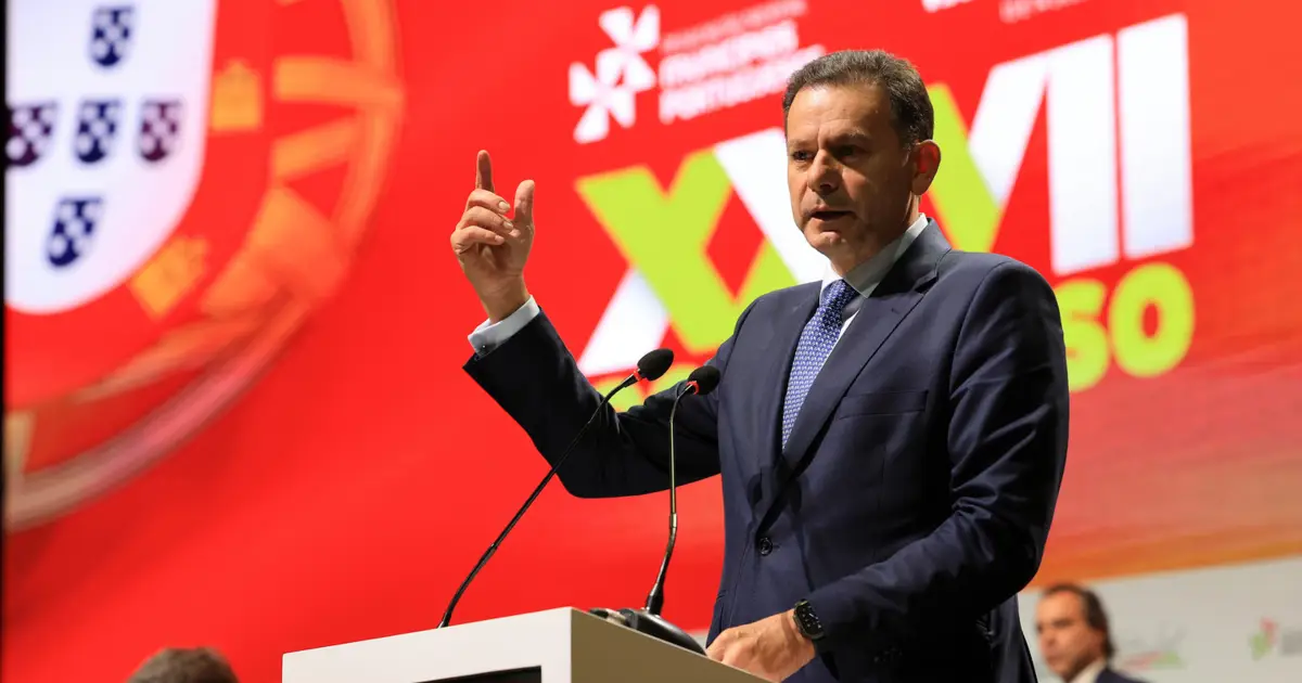 Montenegro promete nova Lei das Finanças Locais, mas afasta regionalização