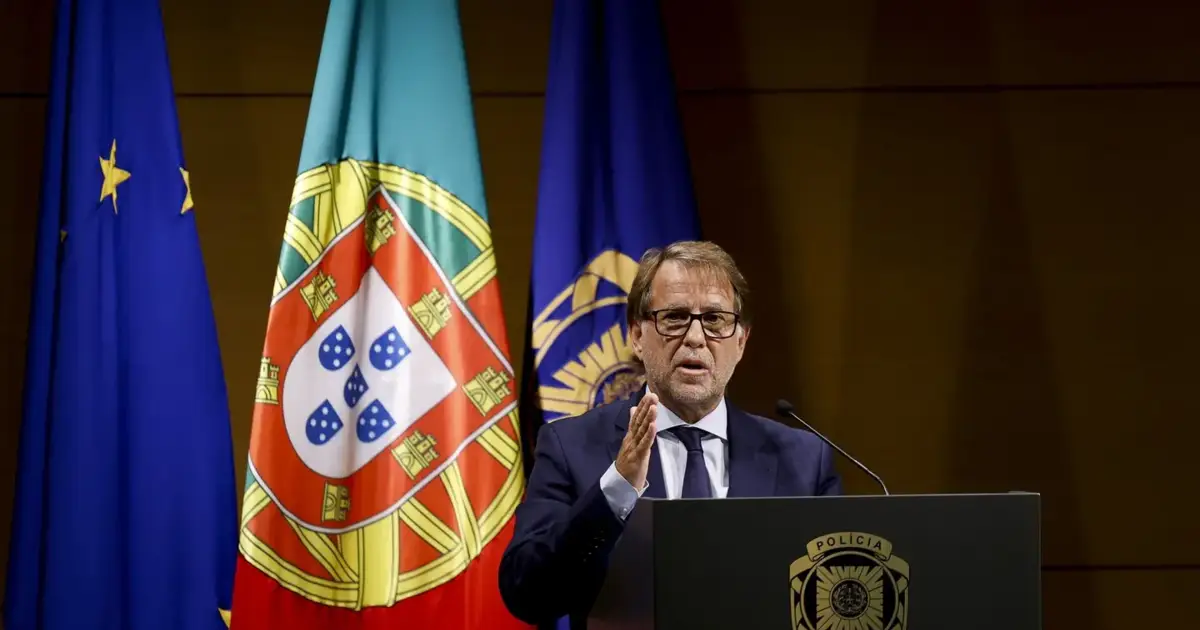 Reforma da Proteção Civil, a grande missão do novo ministro da administração interna