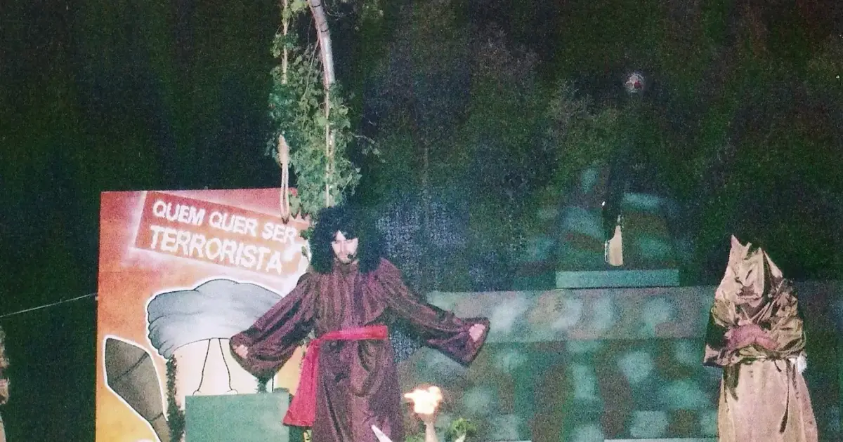 Travessô cumpre tradição de Páscoa com mais uma Queima do Judas