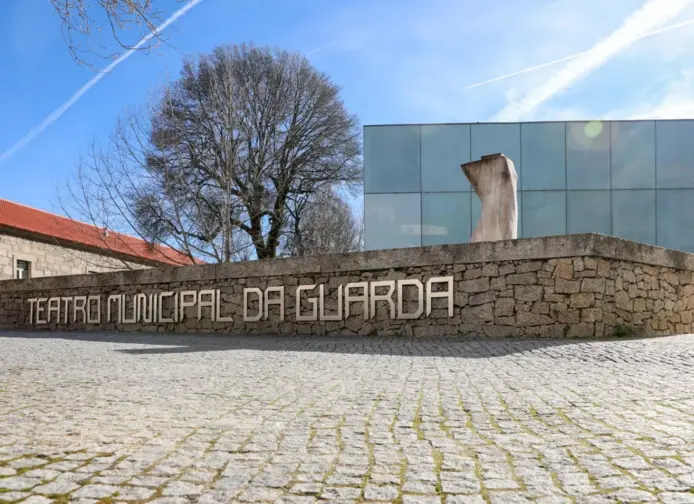Miguel Araújo, Pluto e Simpósio de Arte Contemporânea em destaque na agenda da G... 23 abr. 2026, 14:31