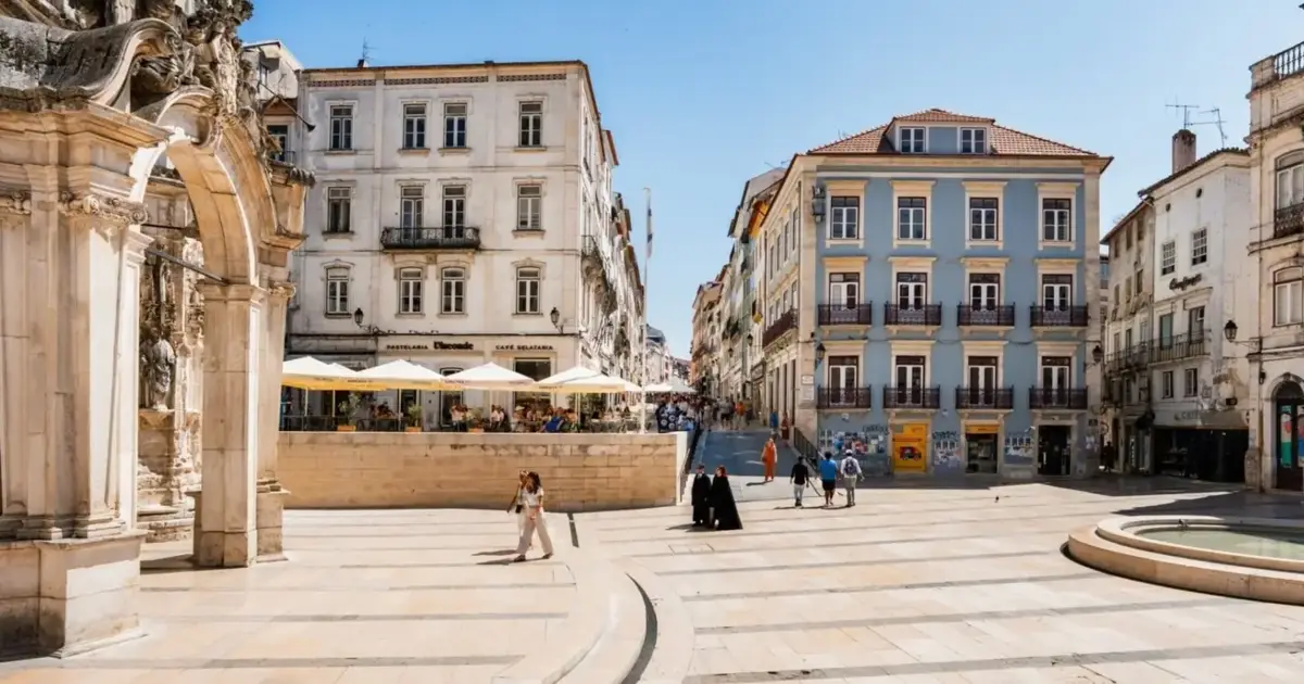 Baixa de Coimbra recebe marcha em exaltação da leitura e do livro