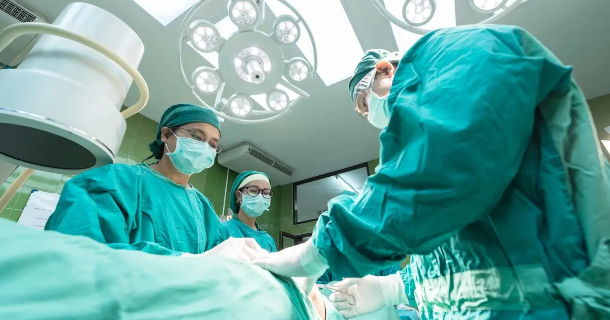 Jovens médicos pedem suspensão de critérios de acesso ao internato