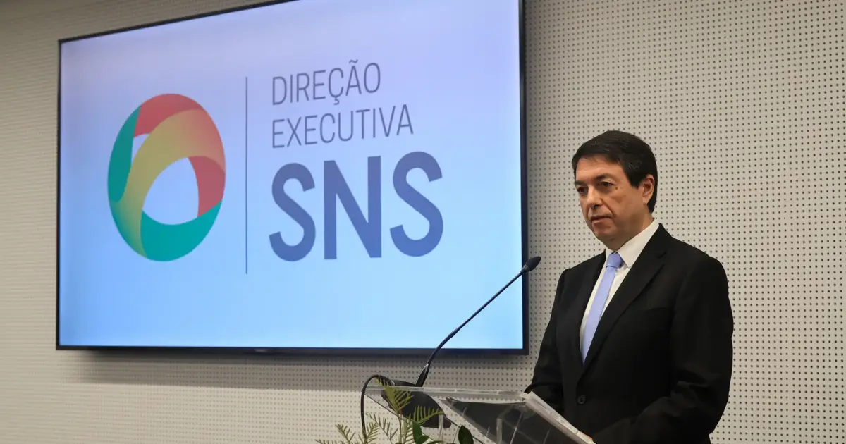 Diretor-executivo rejeita caos no SNS e garante que resposta está melhor
