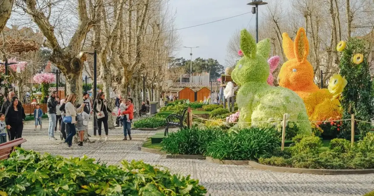 A única Feira do Livro Infantojuvenil ao ar livre do país celebra o imaginário e a criatividade junto da Natureza